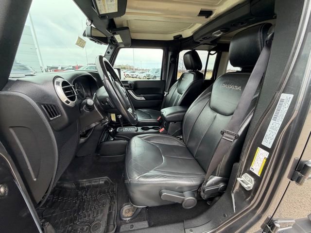 Used 2017 Jeep Wrangler Unlimited Sahara w/ Connectivity Group image 16
