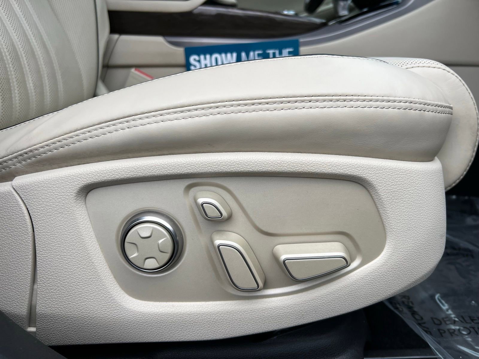 Used 2019 Genesis G90 5.0 Ultimate image 62