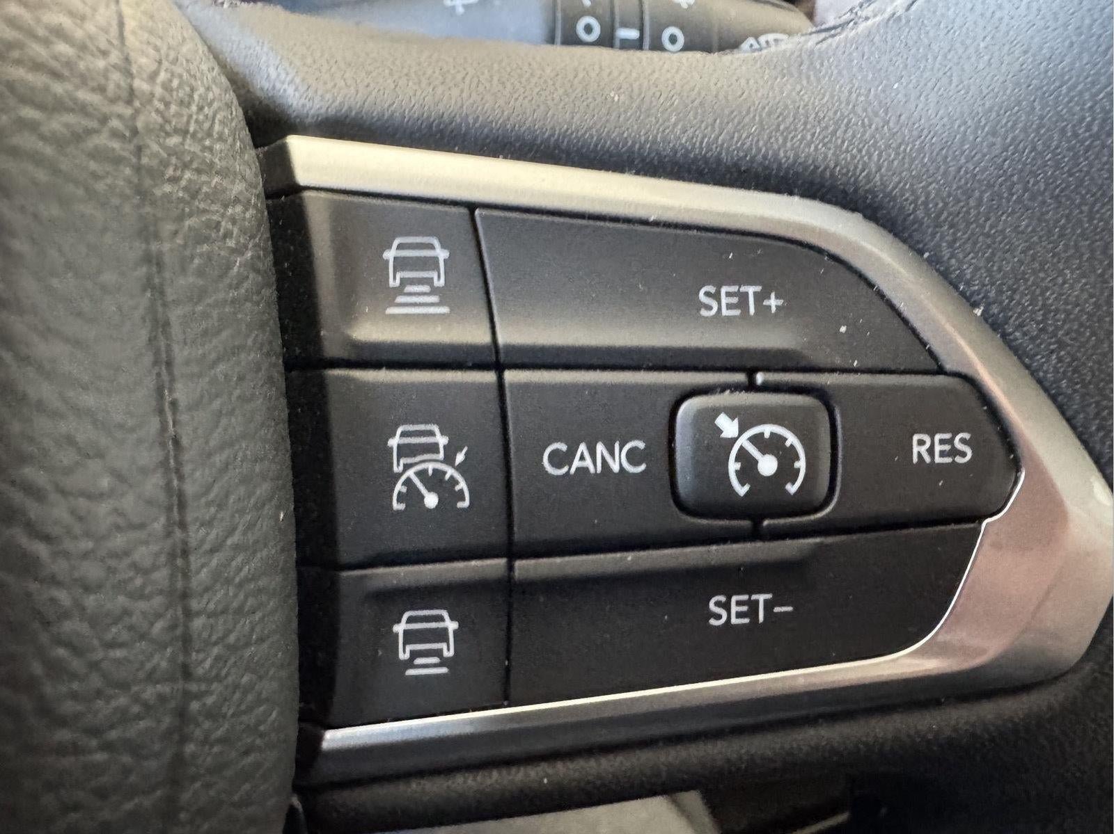 Used 2025 Jeep Compass Limited AWD/4WD image 28