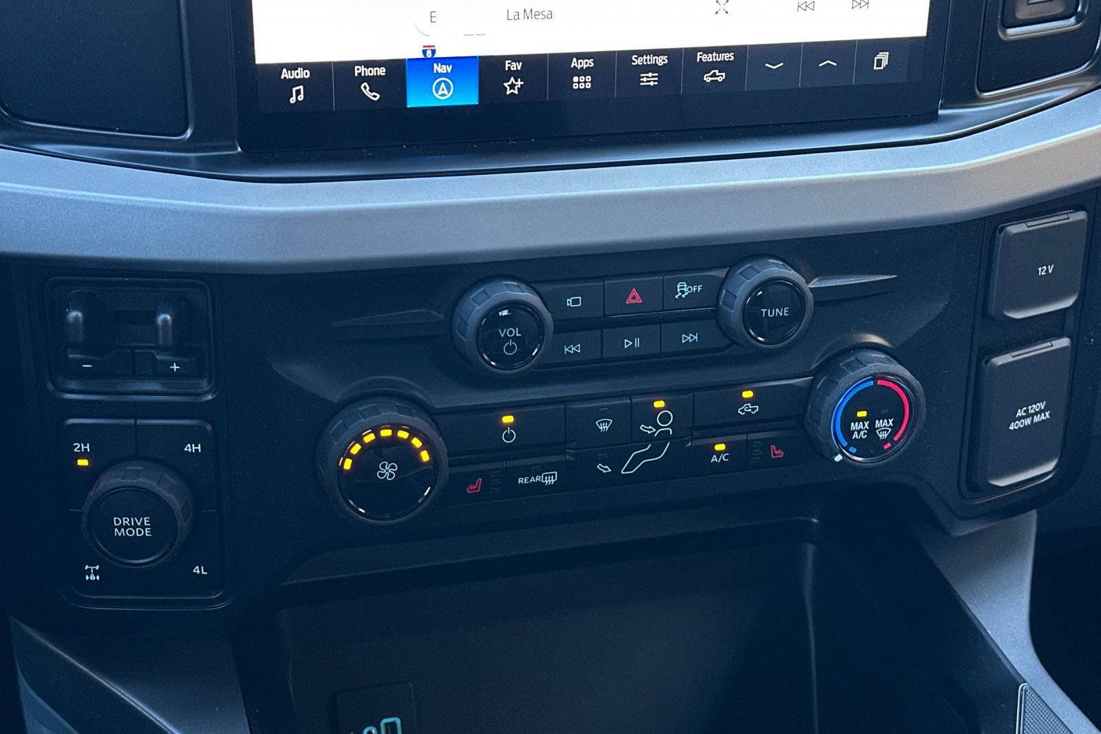 New 2026 Ford F250 XLT w/ XLT Premium Package AWD/4WD image 19