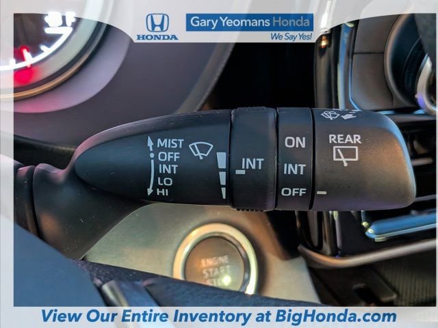 Used 2020 Toyota Highlander L FWD image 25