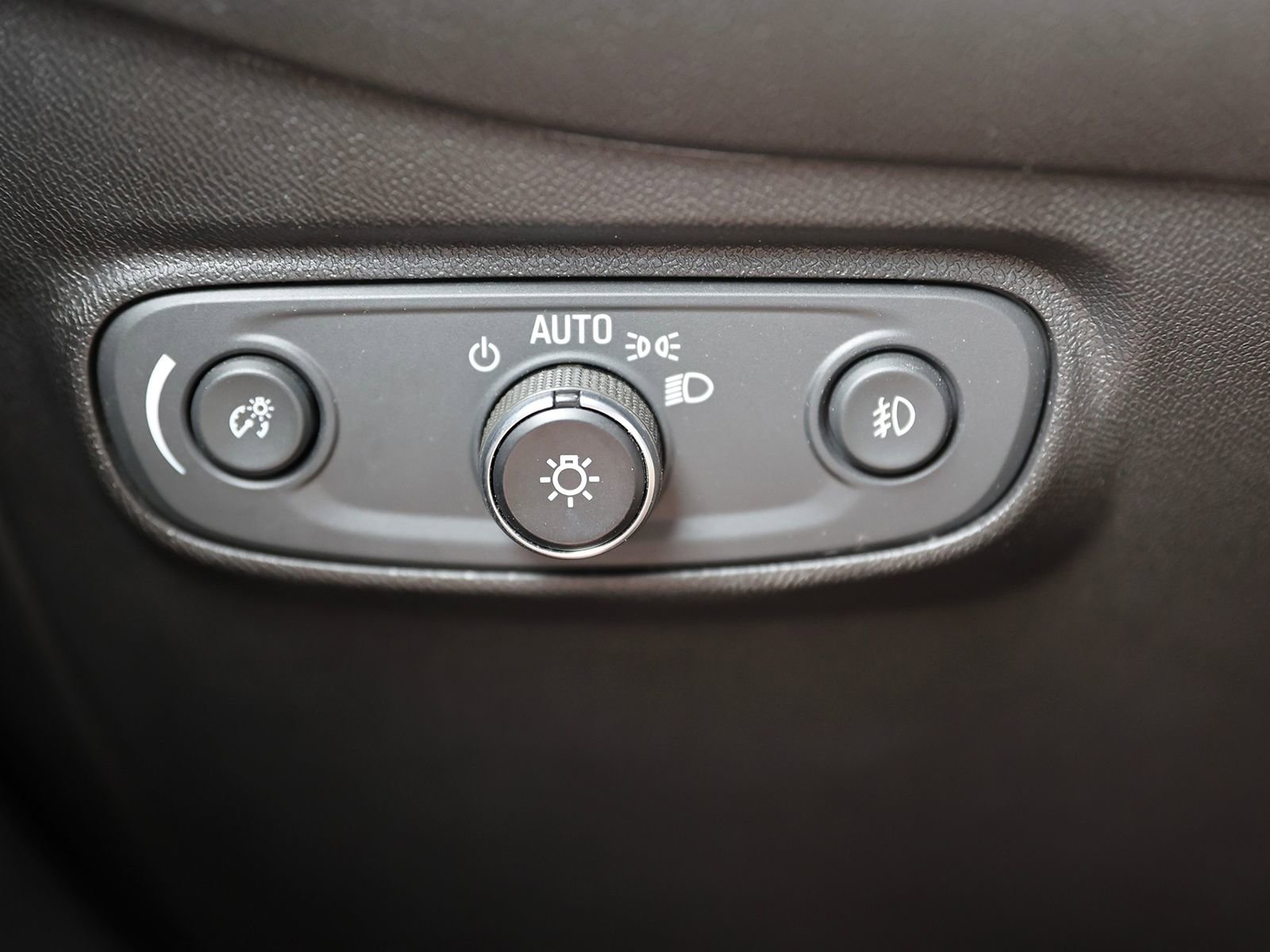 Used 2020 Chevrolet Equinox LT image 34