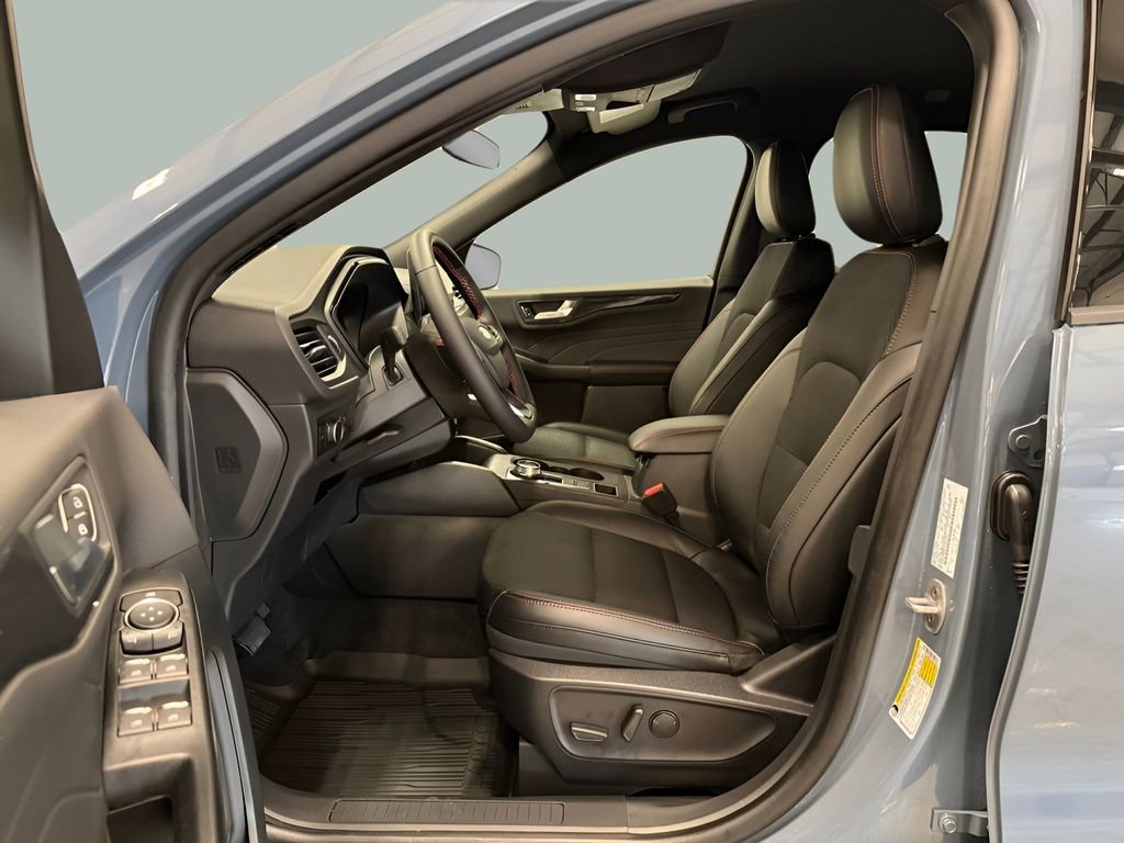New 2026 Ford Escape ST-Line w/ Tech Pack #1 AWD/4WD image 21
