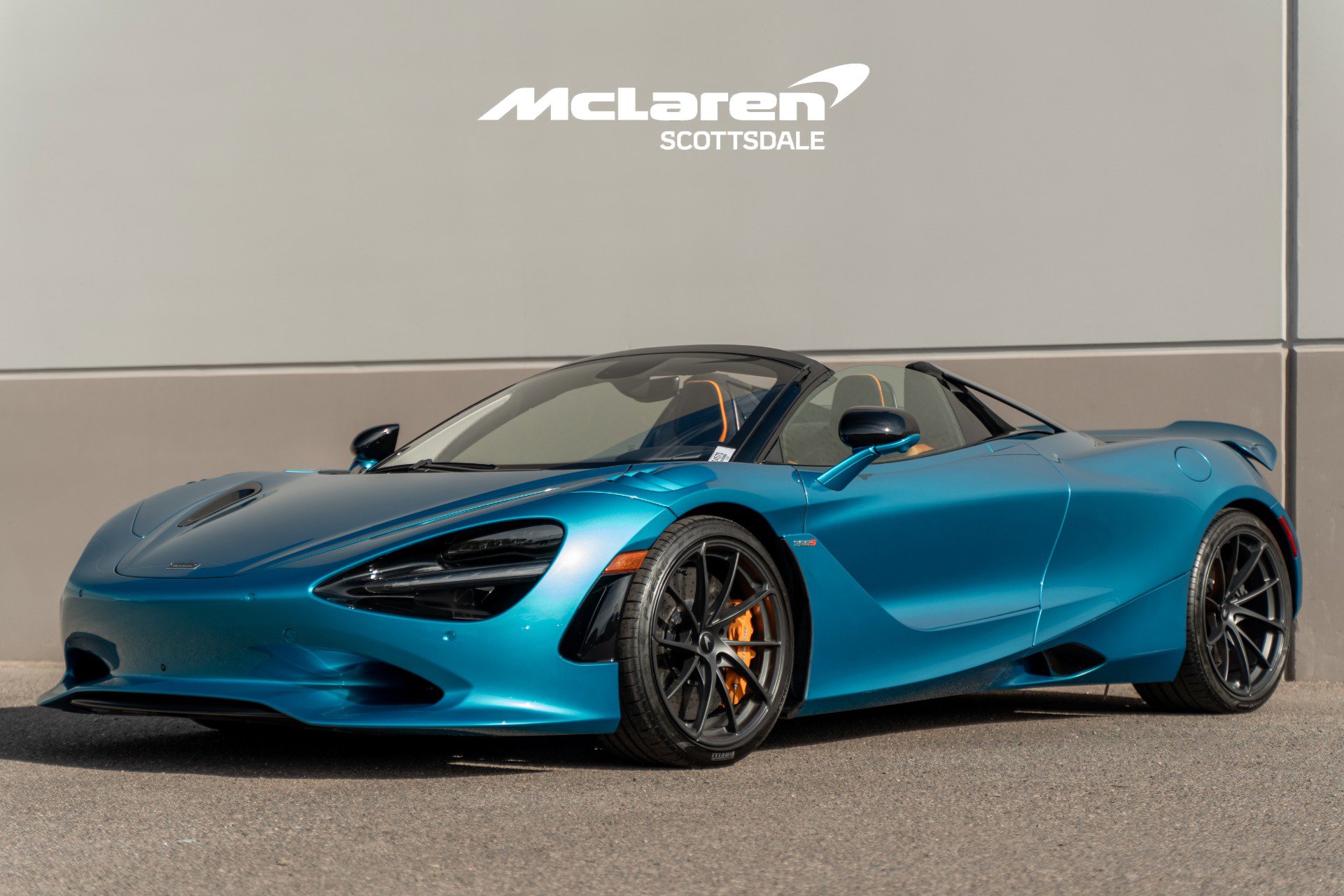 Used 2024 McLaren 750S Spider image 3