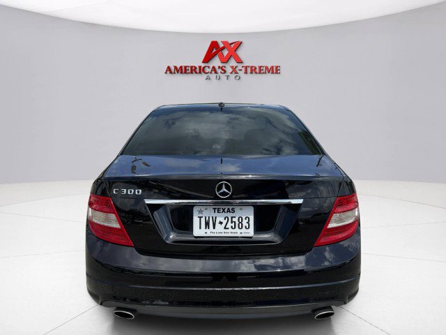 Used 2011 Mercedes-Benz C 300 Sport image 4