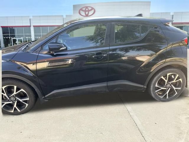 Used 2018 Toyota C-HR XLE FWD image 35