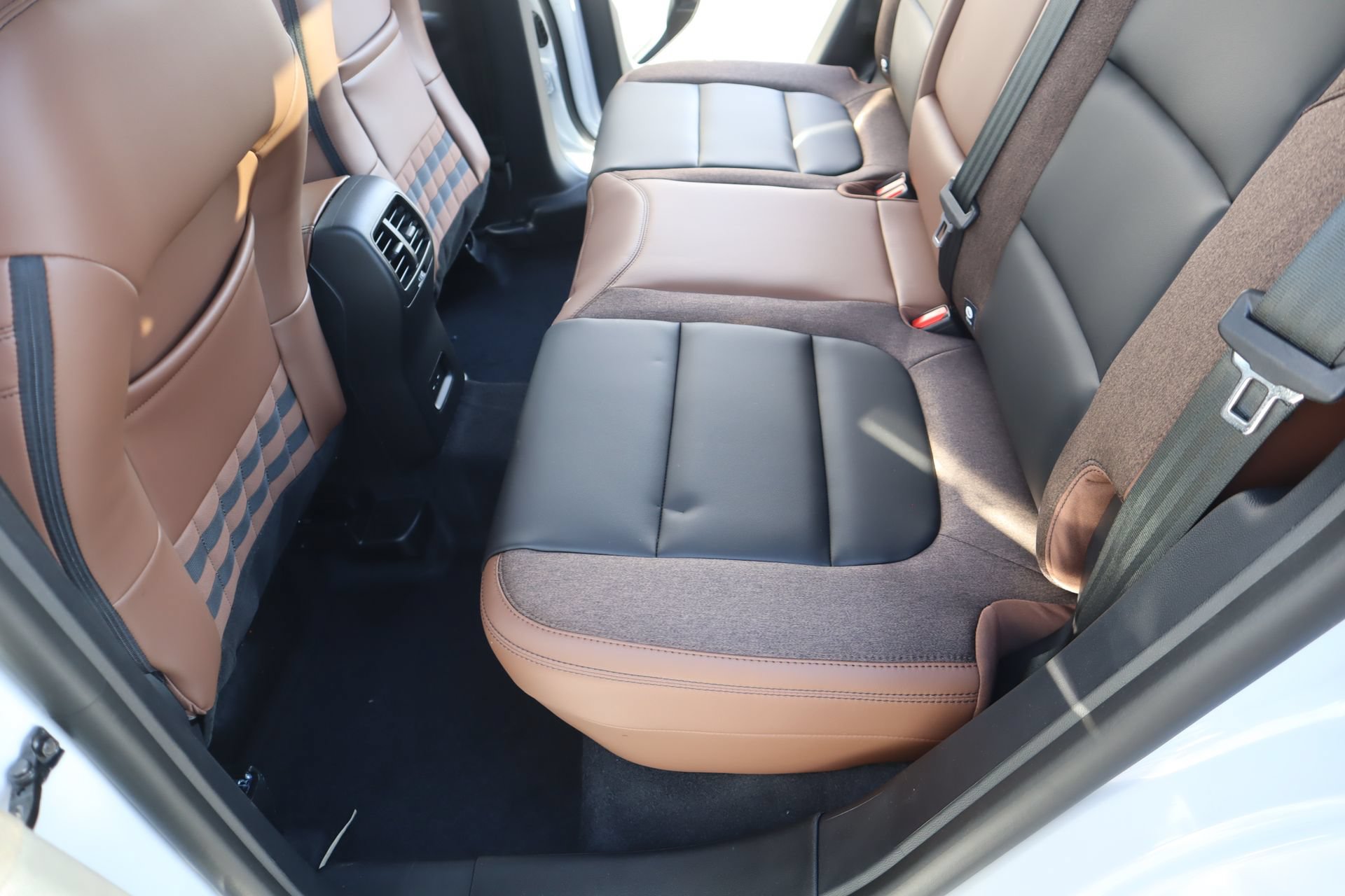 New 2026 Ford Bronco Sport Outer Banks w/ Outer Banks Tech Package+ AWD/4WD image 13
