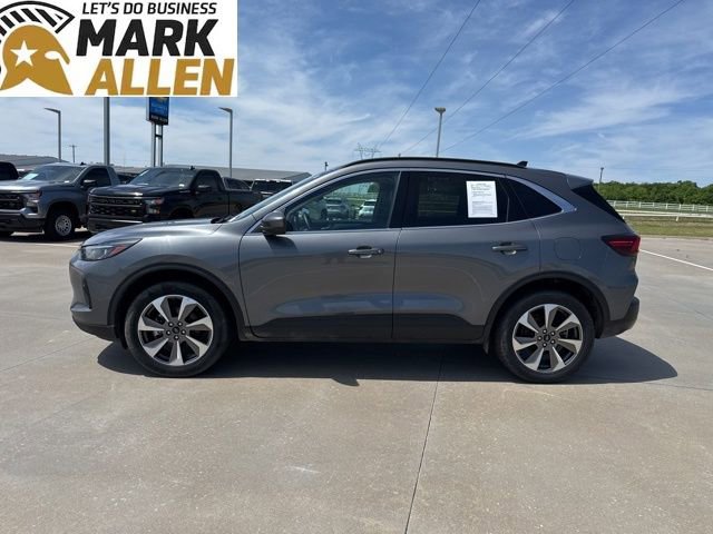 Used 2024 Ford Escape Platinum AWD/4WD image 3