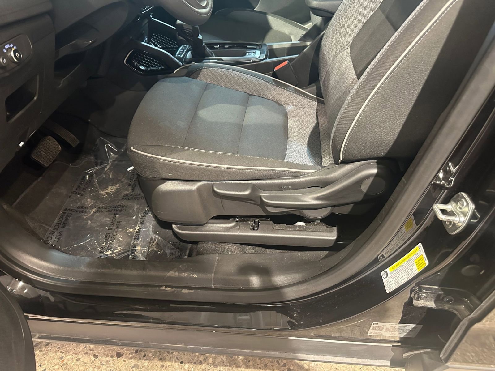 Used 2025 Chevrolet TrailBlazer LT image 23