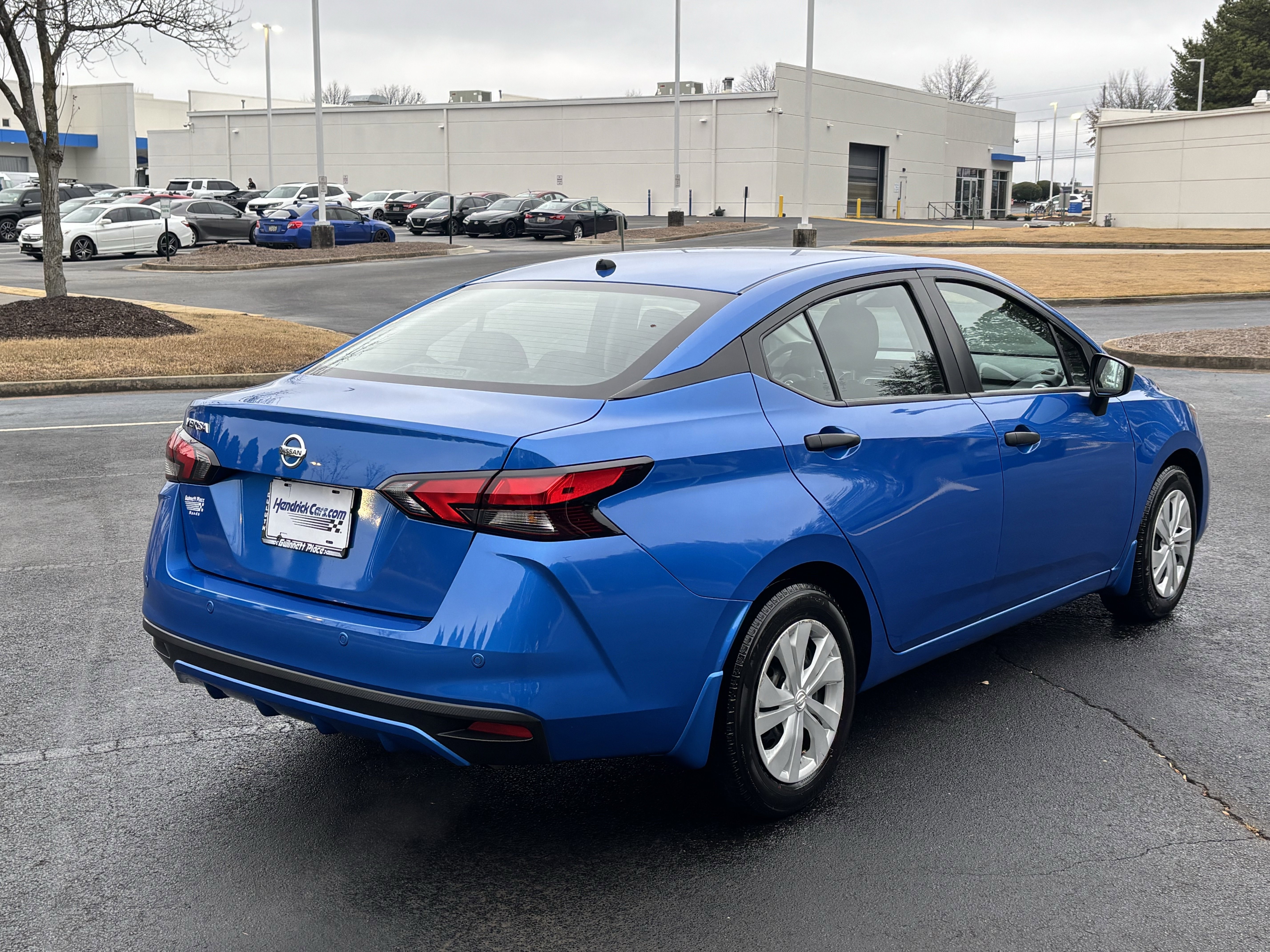 Used 2022 Nissan Versa S image 10