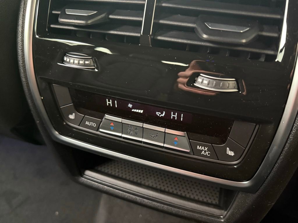 New 2026 BMW X6 xDrive40i image 40