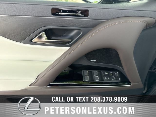 New 2026 Lexus LX 600 4WD w/ Luxury Package image 23