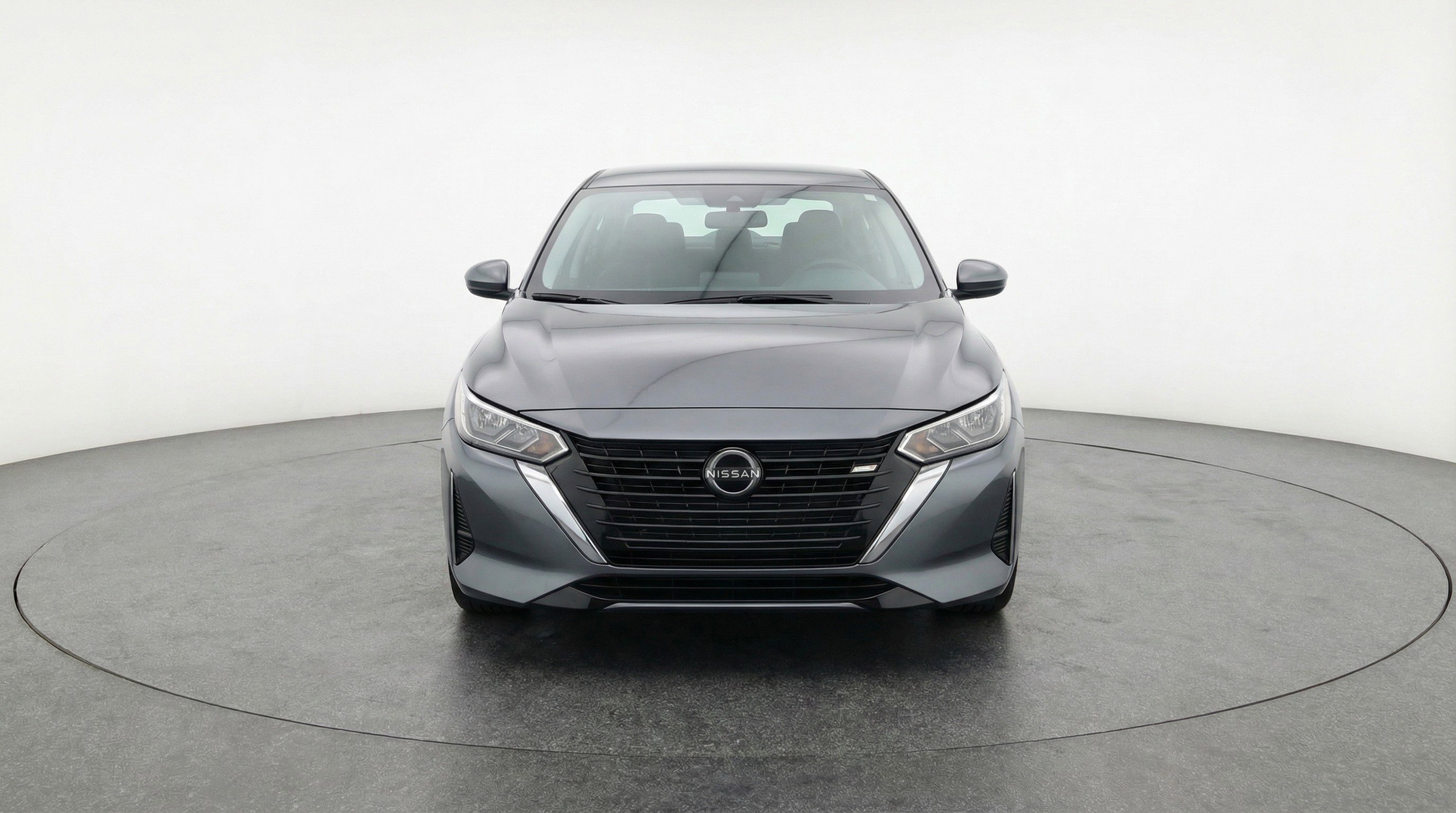 Used 2025 Nissan Sentra SV image 2