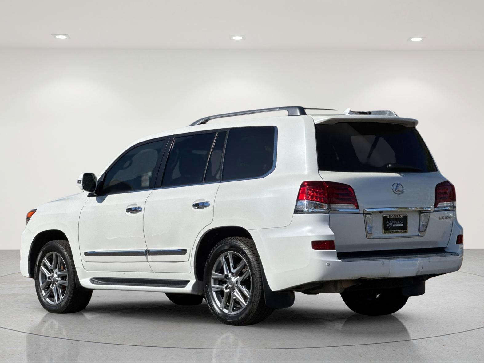 Used 2015 Lexus LX 570 4WD image 4