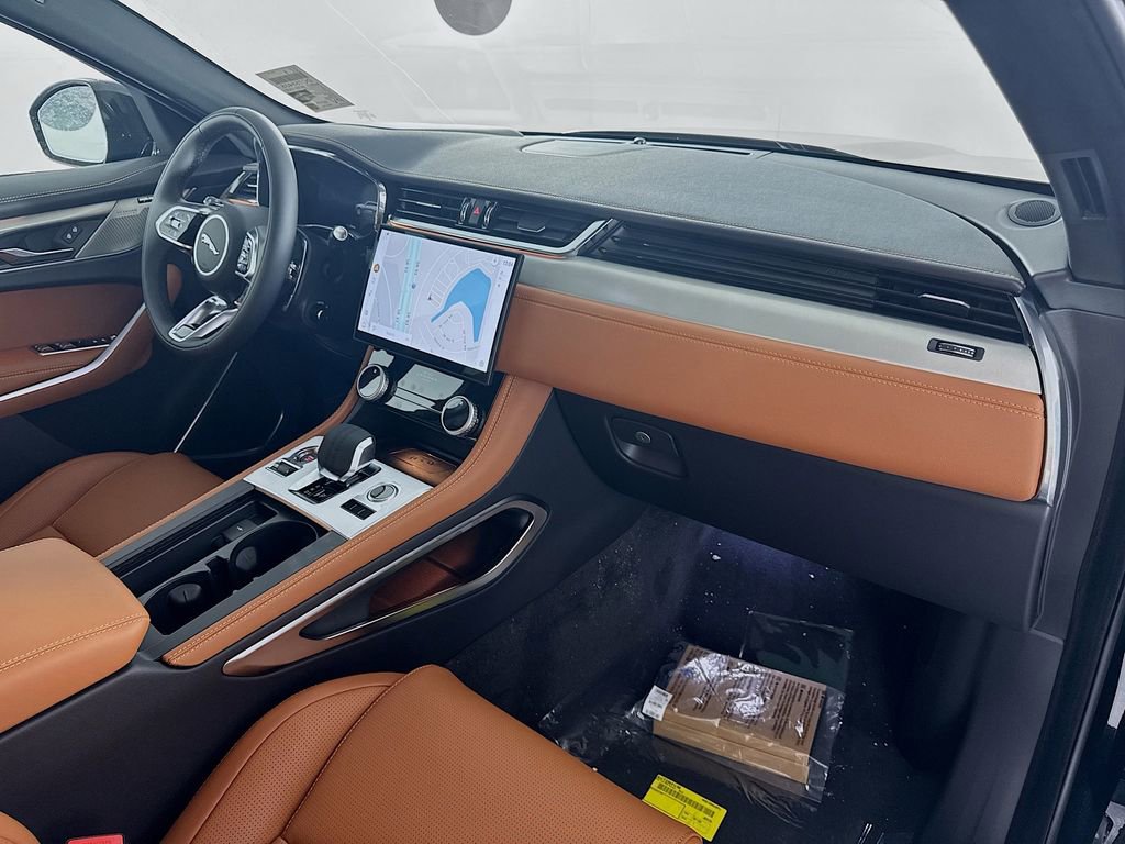 New 2026 Jaguar F-PACE R-Dynamic S image 29