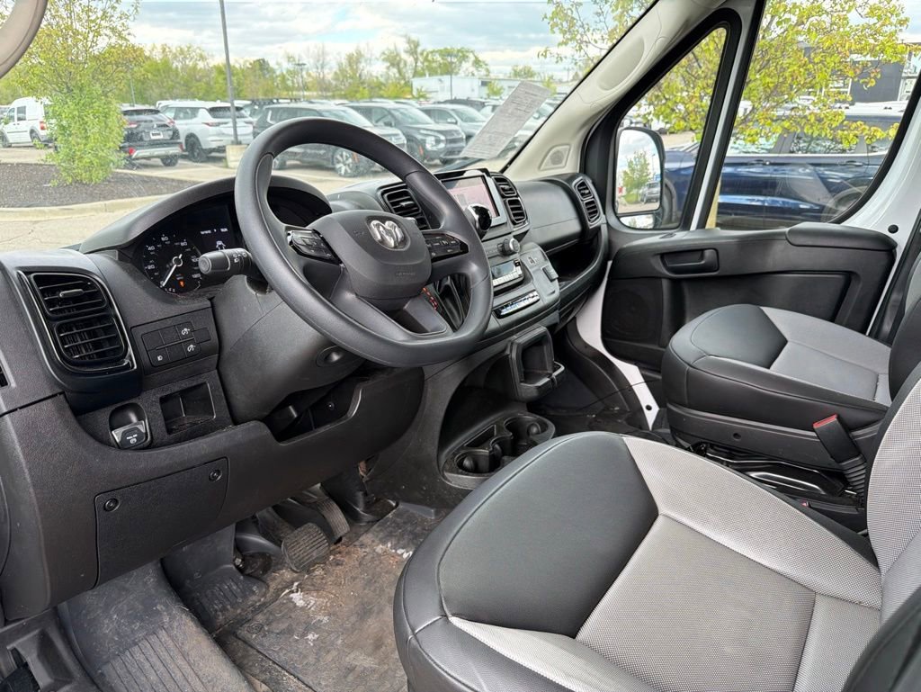 Used 2026 RAM ProMaster 2500 w/ Convenience Group FWD image 9
