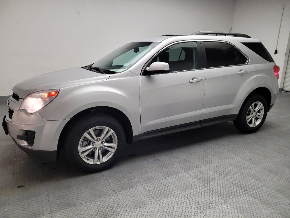 Used 2015 Chevrolet Equinox LT w/ Driver Convenience Package image 2