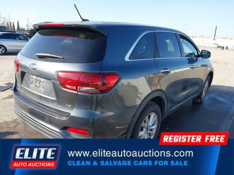 Used 2020 Kia Sorento LX image 8