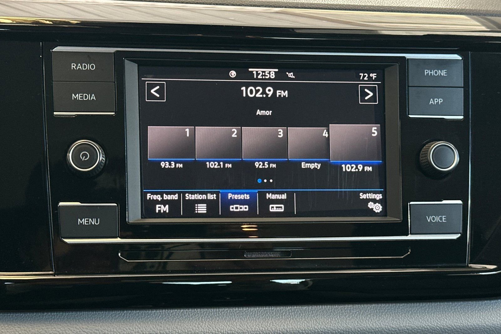 Certified 2022 Volkswagen Taos S w/ IQ Drive S Package image 18