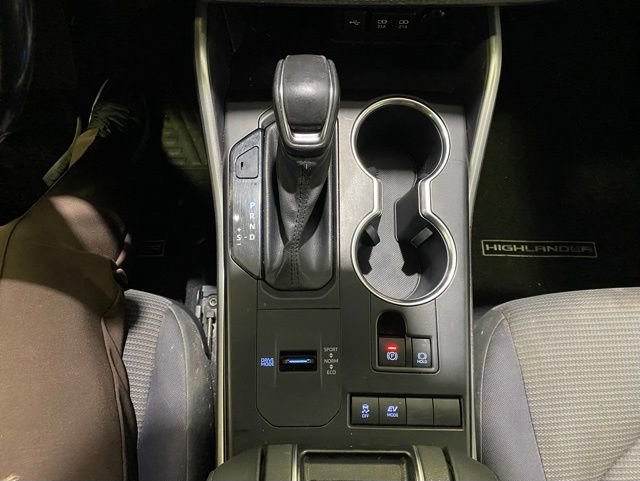 Certified 2020 Toyota Highlander LE image 22