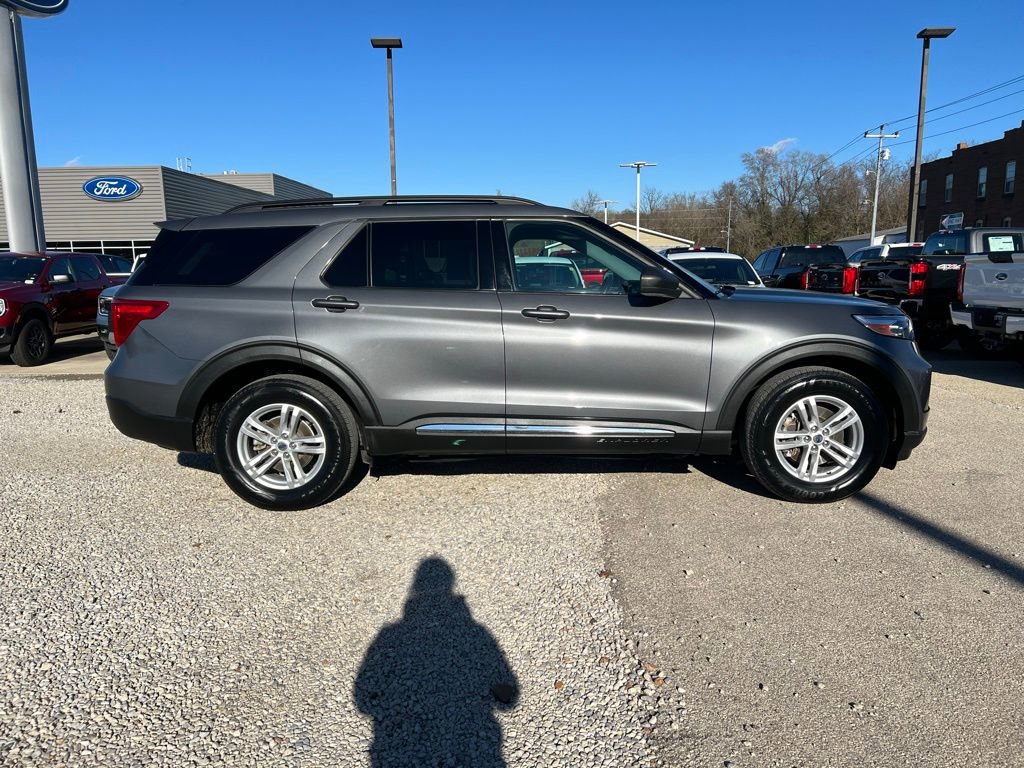 Used 2021 Ford Explorer XLT image 9