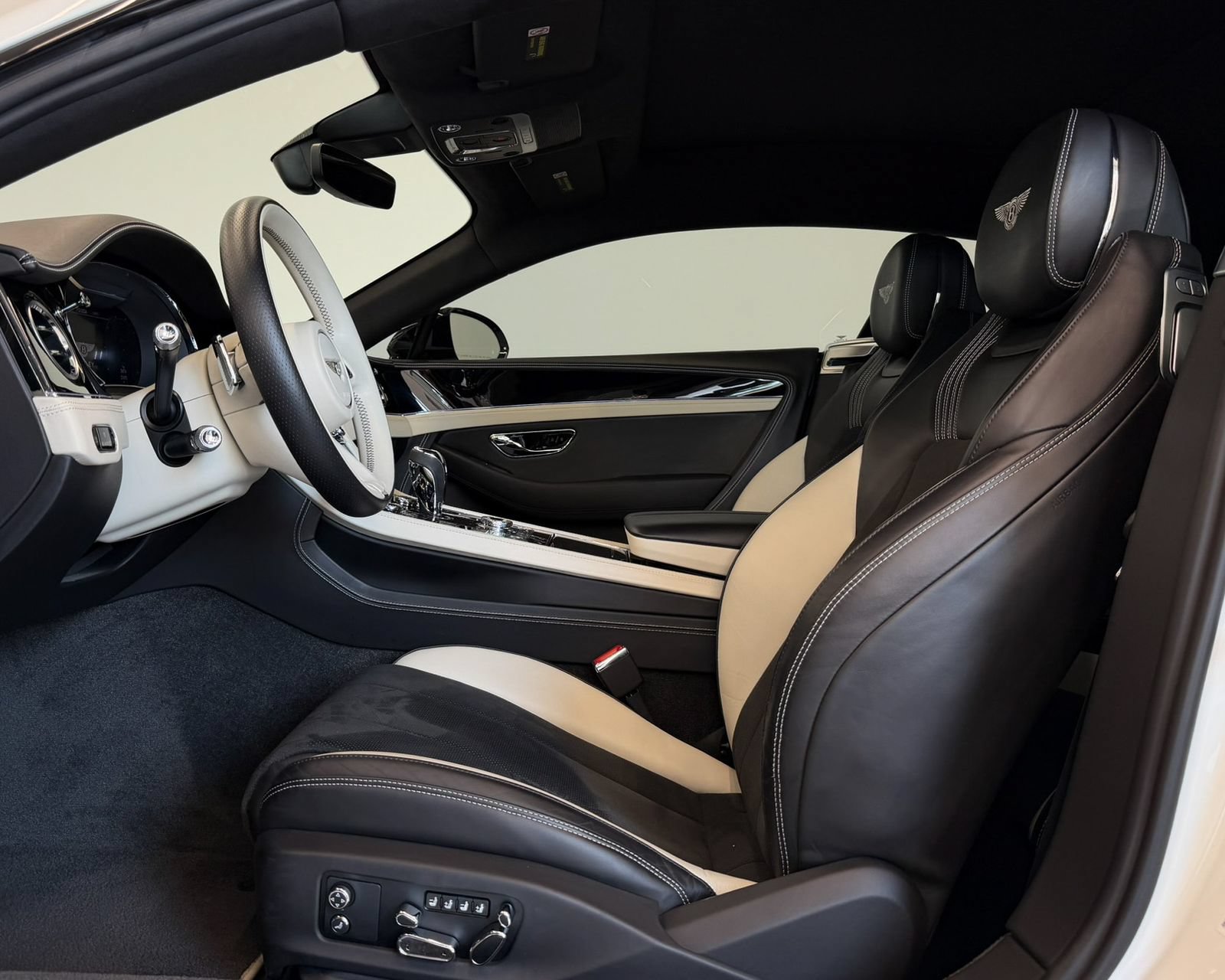 Used 2023 Bentley Continental GT S AWD/4WD image 16