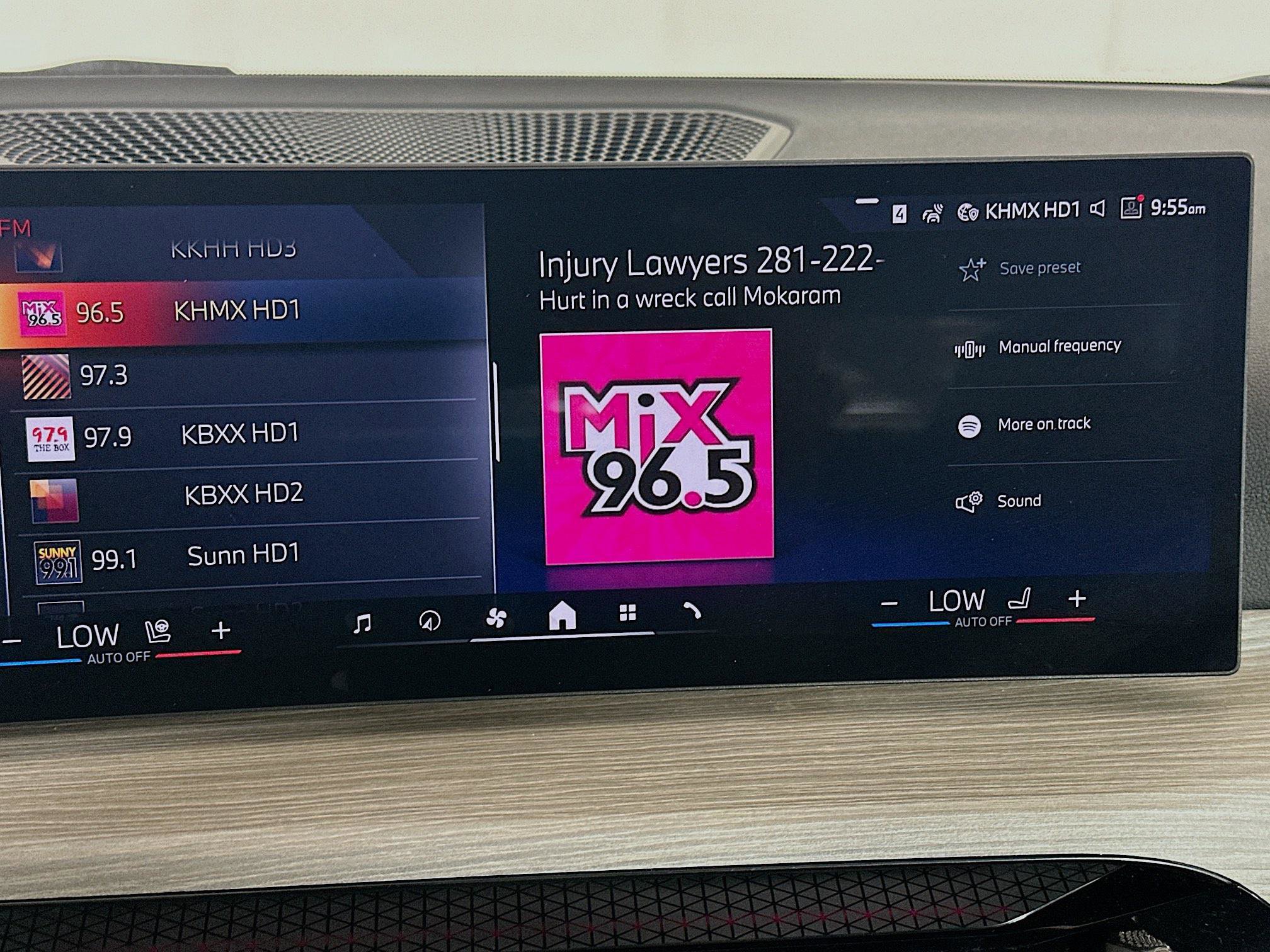 Used 2025 BMW i4 eDrive40 image 21