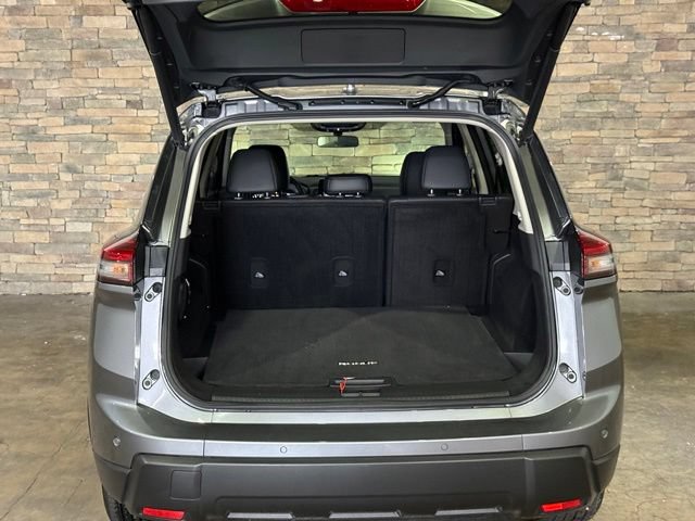 Certified 2025 Nissan Rogue SV w/ SV Premium Package AWD/4WD image 8