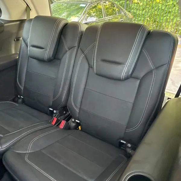 Used 2016 Mercedes-Benz GL 550 4MATIC image 27