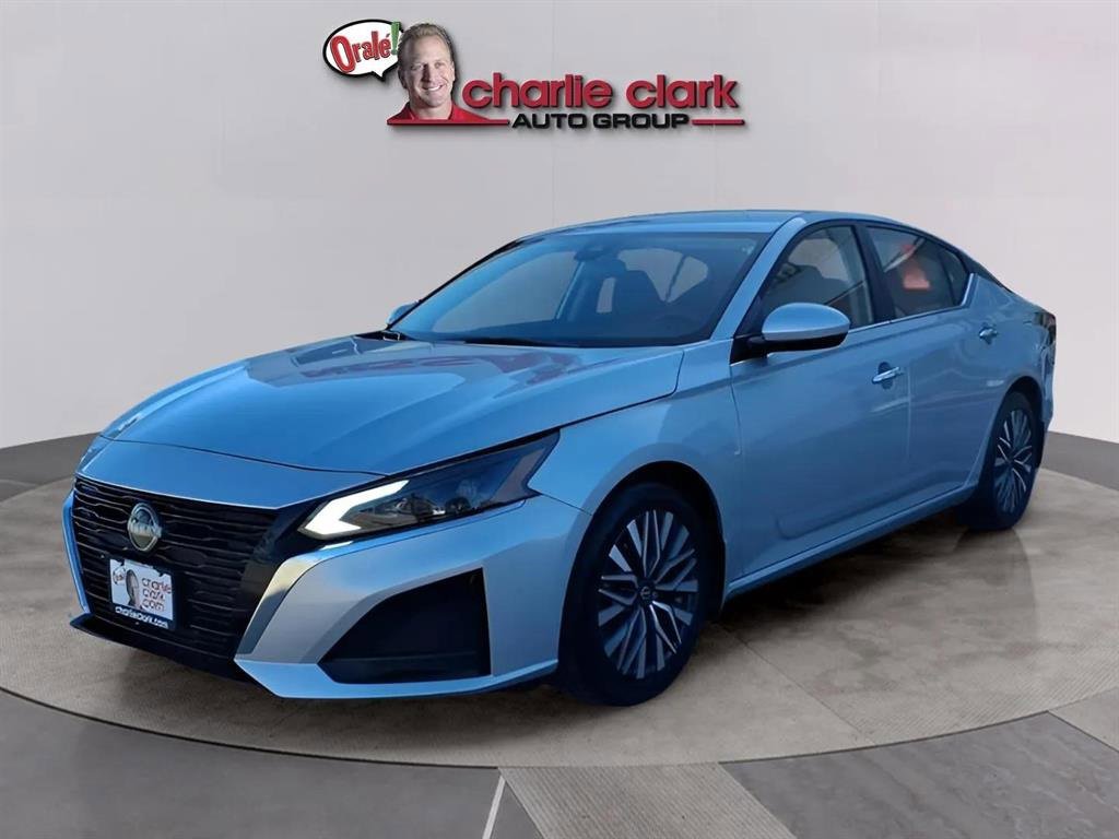 Used 2023 Nissan Altima 2.5 SV