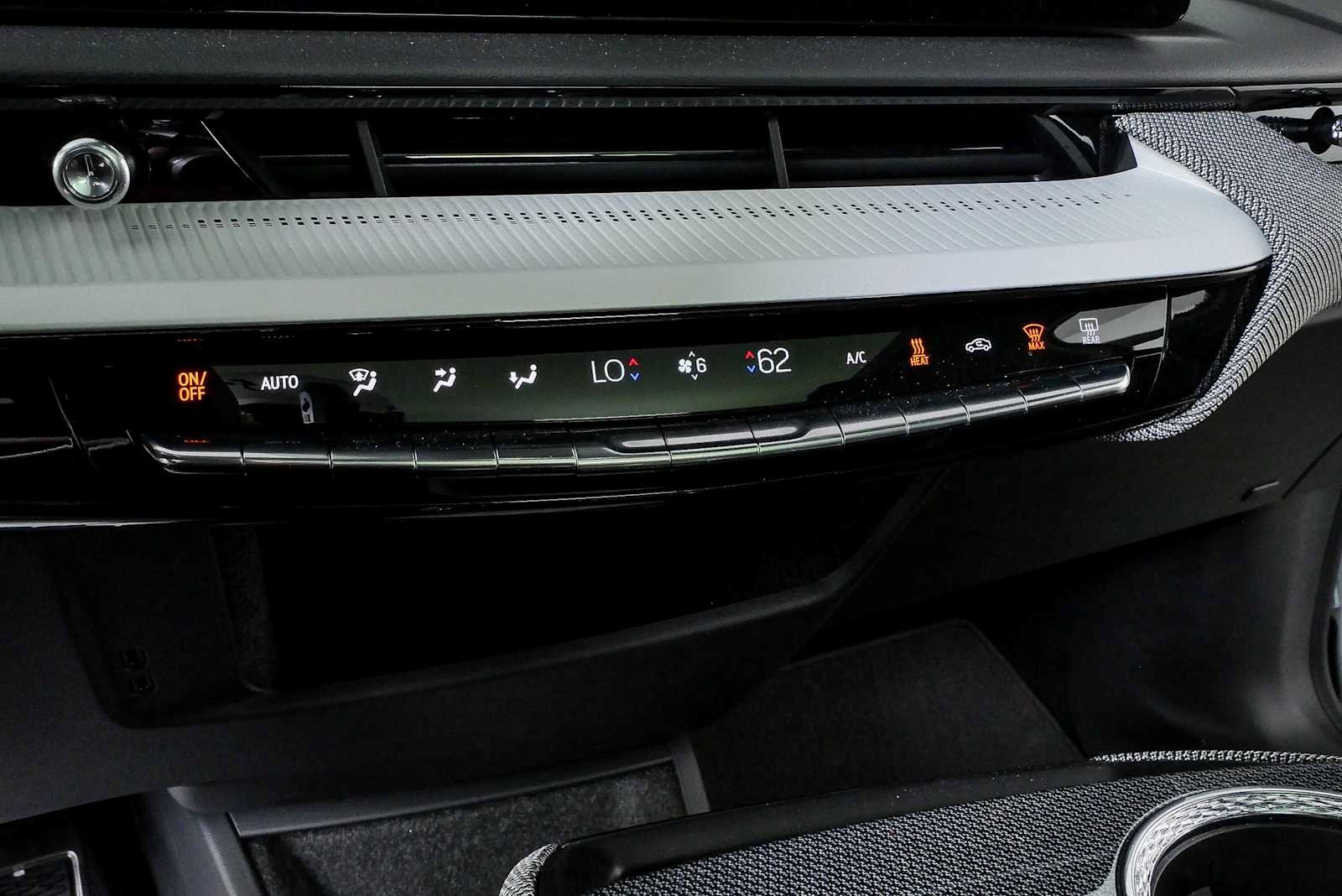 Certified 2025 Cadillac Optiq Luxury 1 AWD/4WD image 16