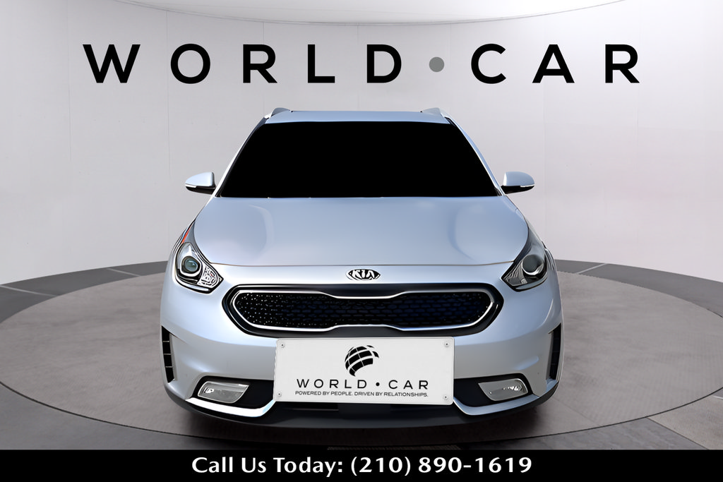 Used 2019 Kia Niro EX w/ Option Group 040 FWD image 4