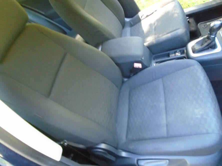 Used 2013 Volkswagen Tiguan S image 21