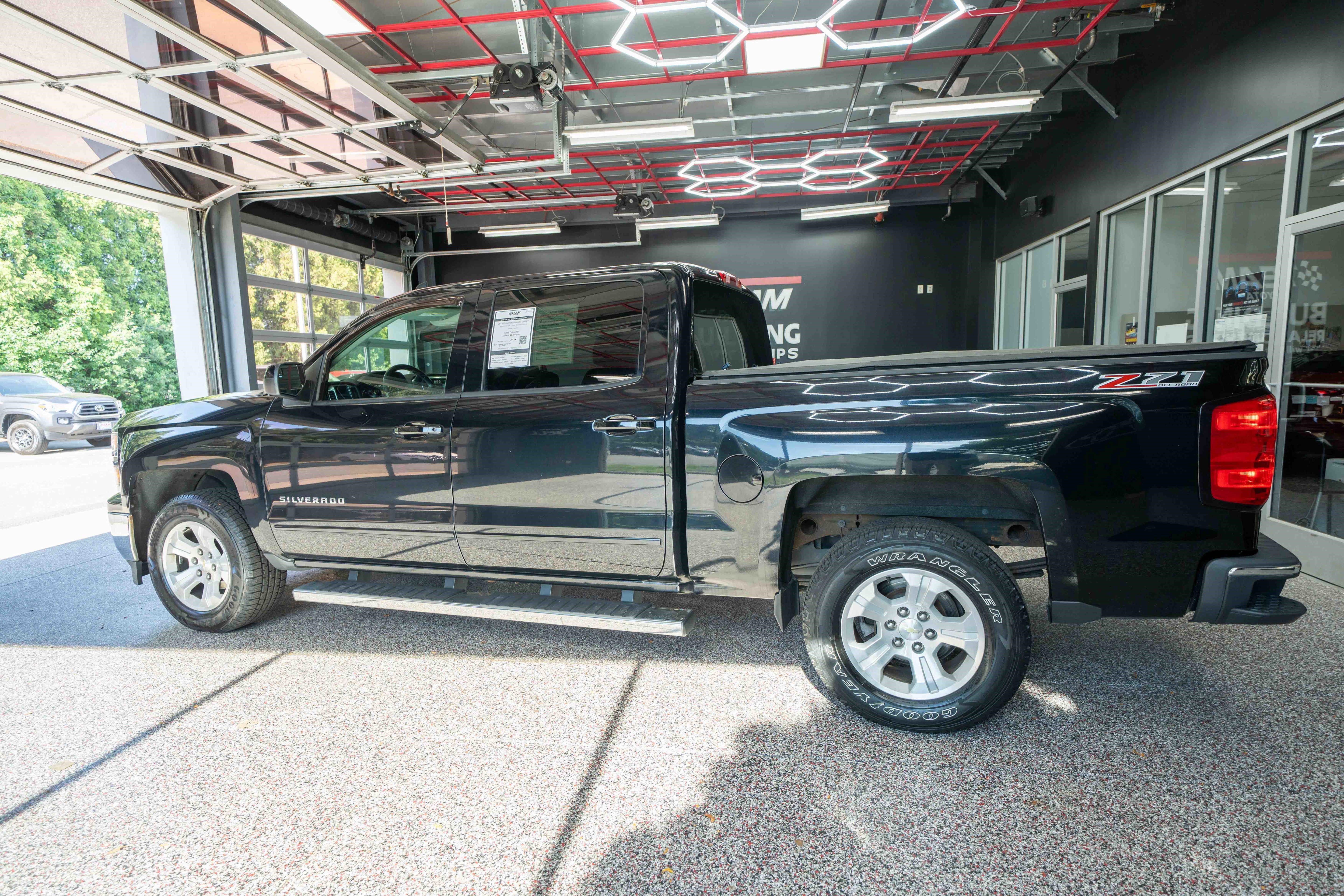 Used 2015 Chevrolet Silverado 1500 LT w/ All Star Edition AWD/4WD image 2
