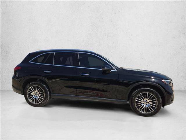 Used 2024 Mercedes-Benz GLC 300 image 4