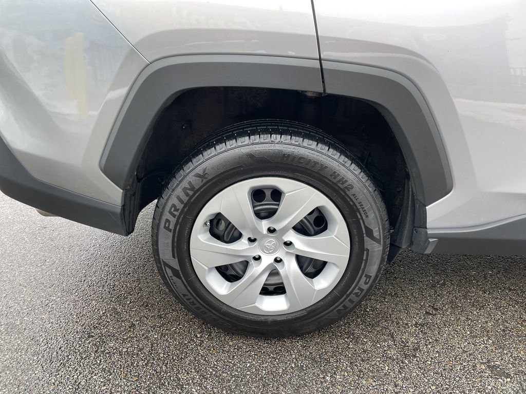 Used 2024 Toyota RAV4 LE image 12