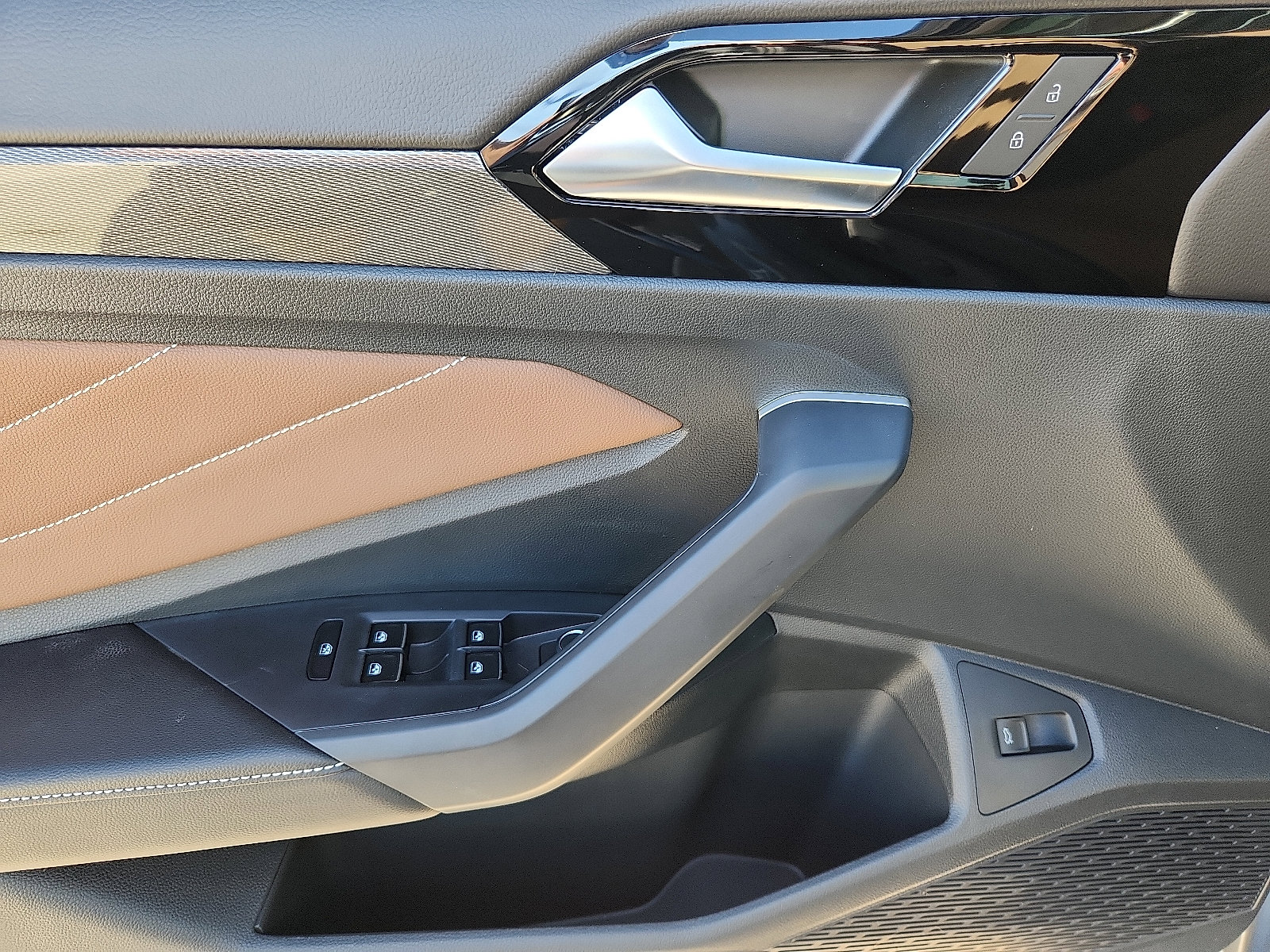 New 2026 Volkswagen Jetta SEL image 12