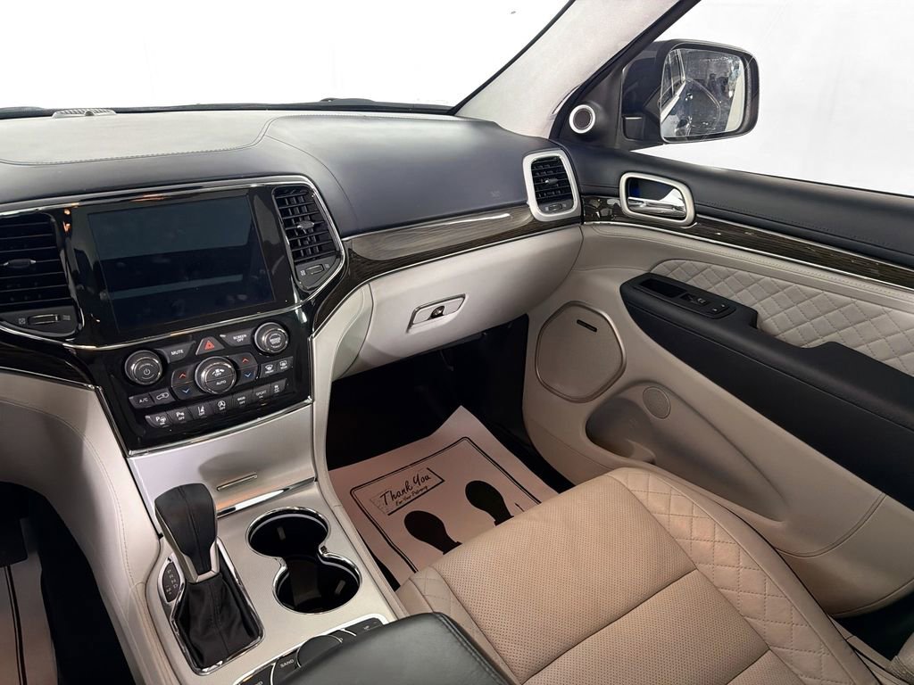 Used 2021 Jeep Grand Cherokee Summit AWD/4WD image 25