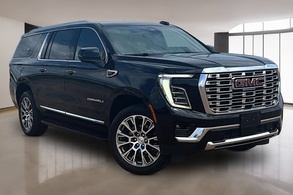 Used 2025 GMC Yukon XL Denali AWD/4WD image 11