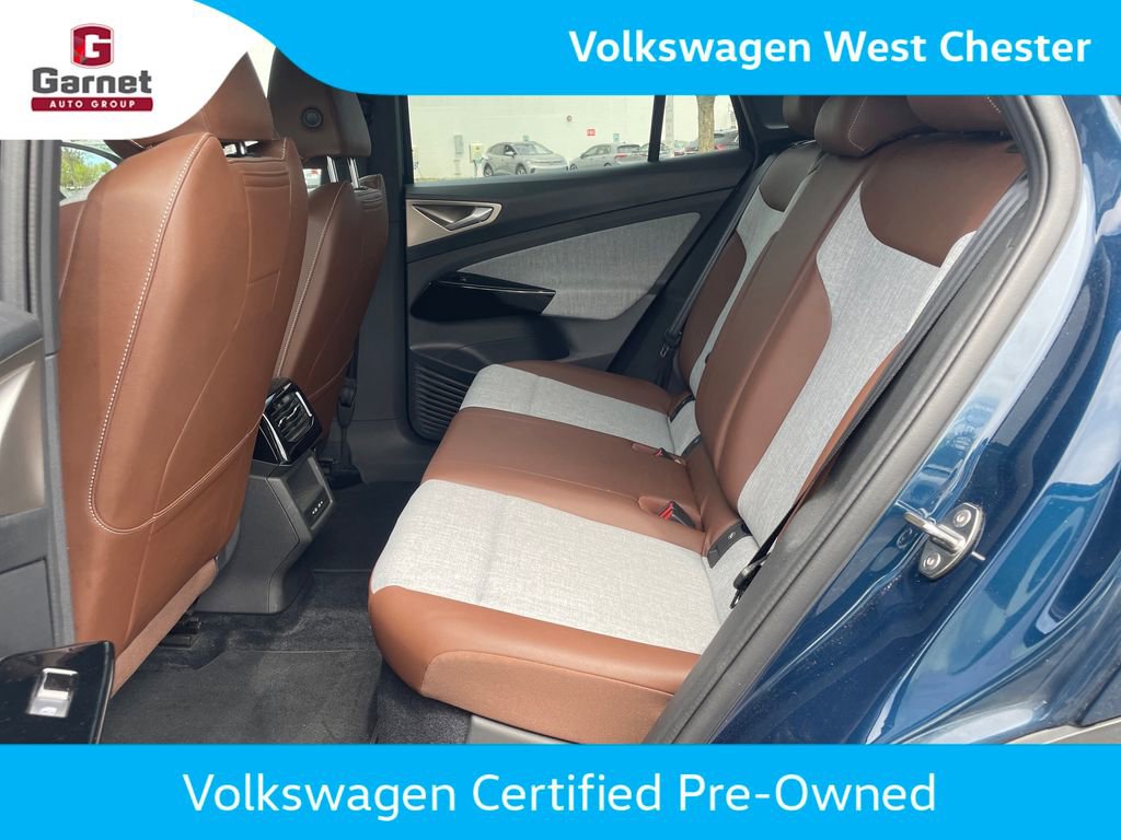 Certified 2023 Volkswagen ID.4 Pro AWD/4WD image 30
