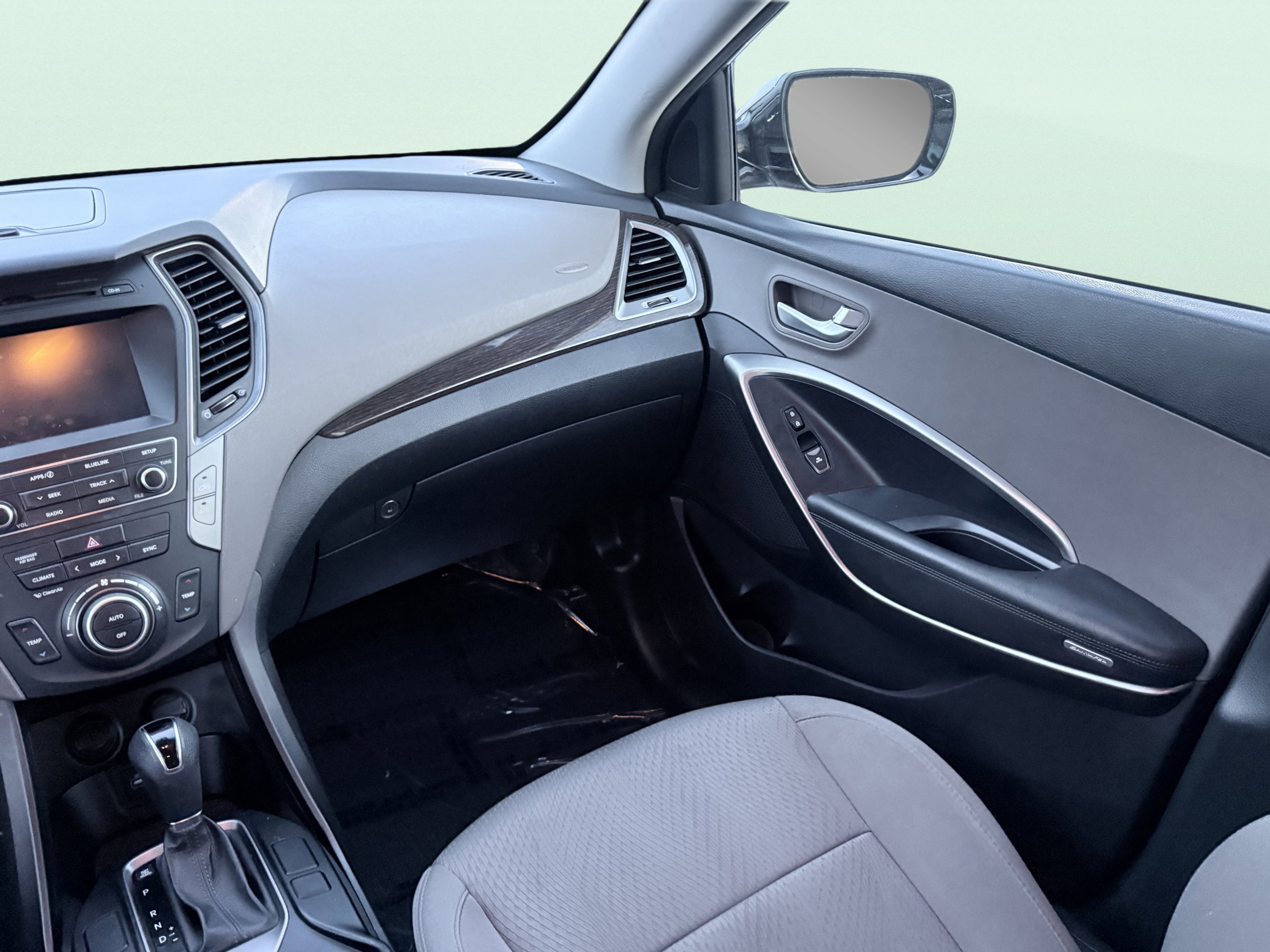Used 2017 Hyundai Santa Fe Sport FWD image 48