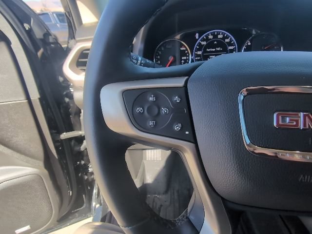 Used 2023 GMC Acadia Denali w/ Black Diamond Edition image 13