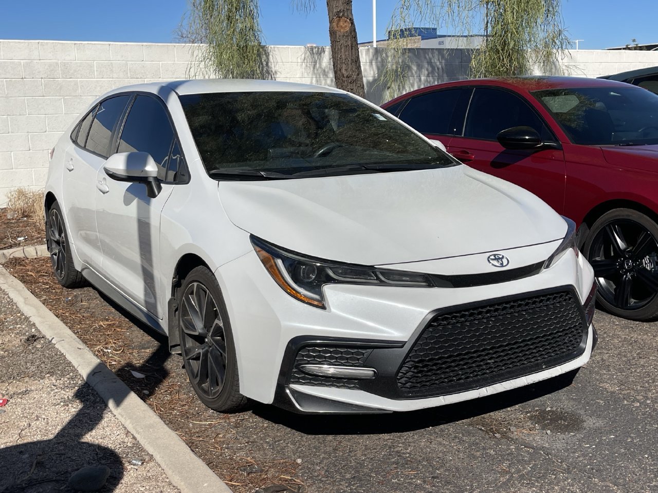 Used 2022 Toyota Corolla SE FWD image 3