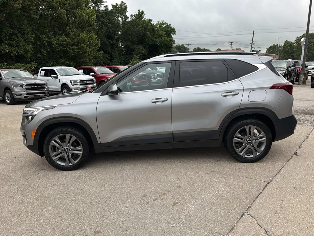 Used 2021 Kia Seltos S FWD image 8