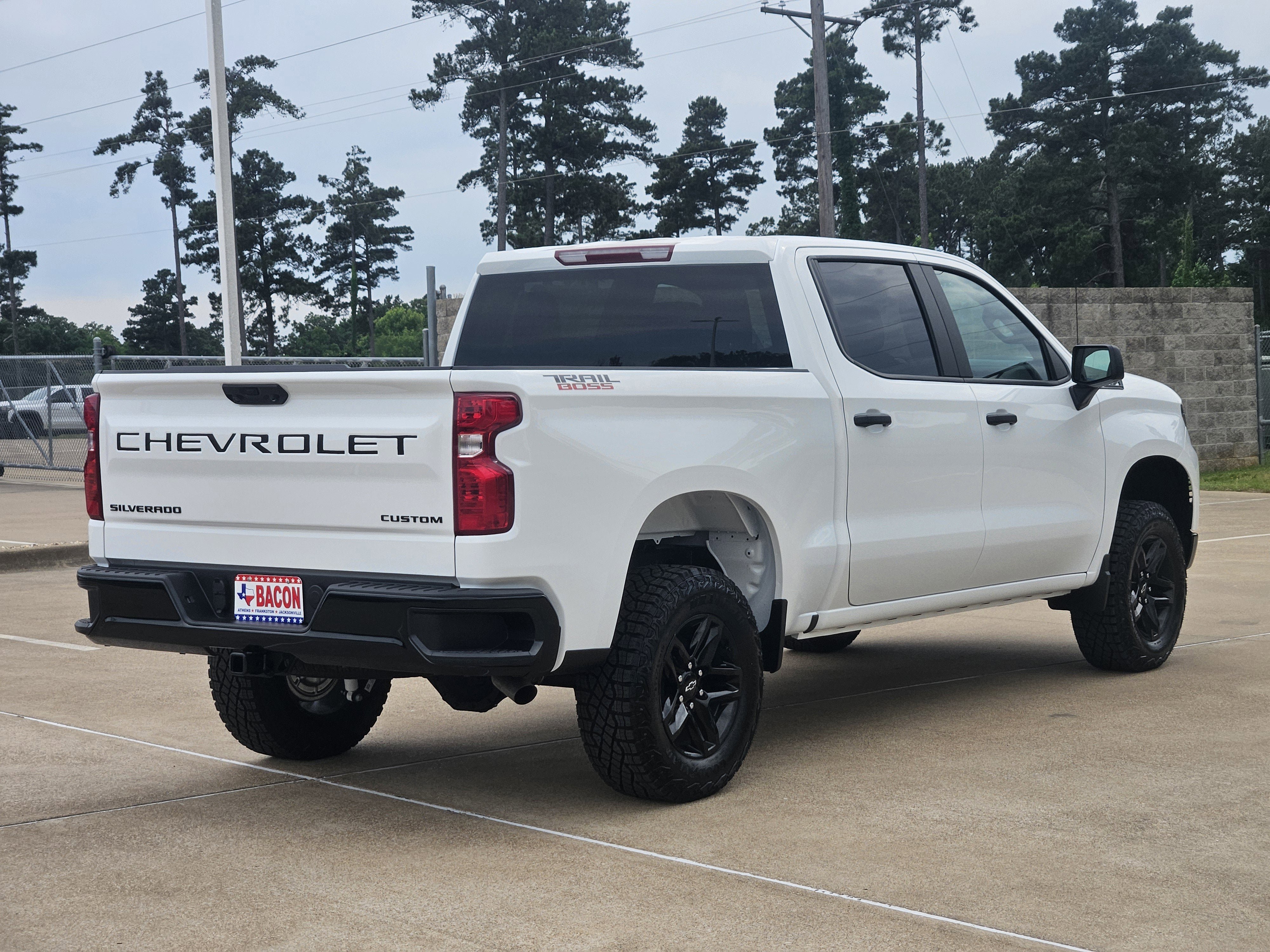 New 2026 Chevrolet Silverado 1500 Custom Trail Boss w/ LPO, Dark Essentials Package AWD/4WD image 3