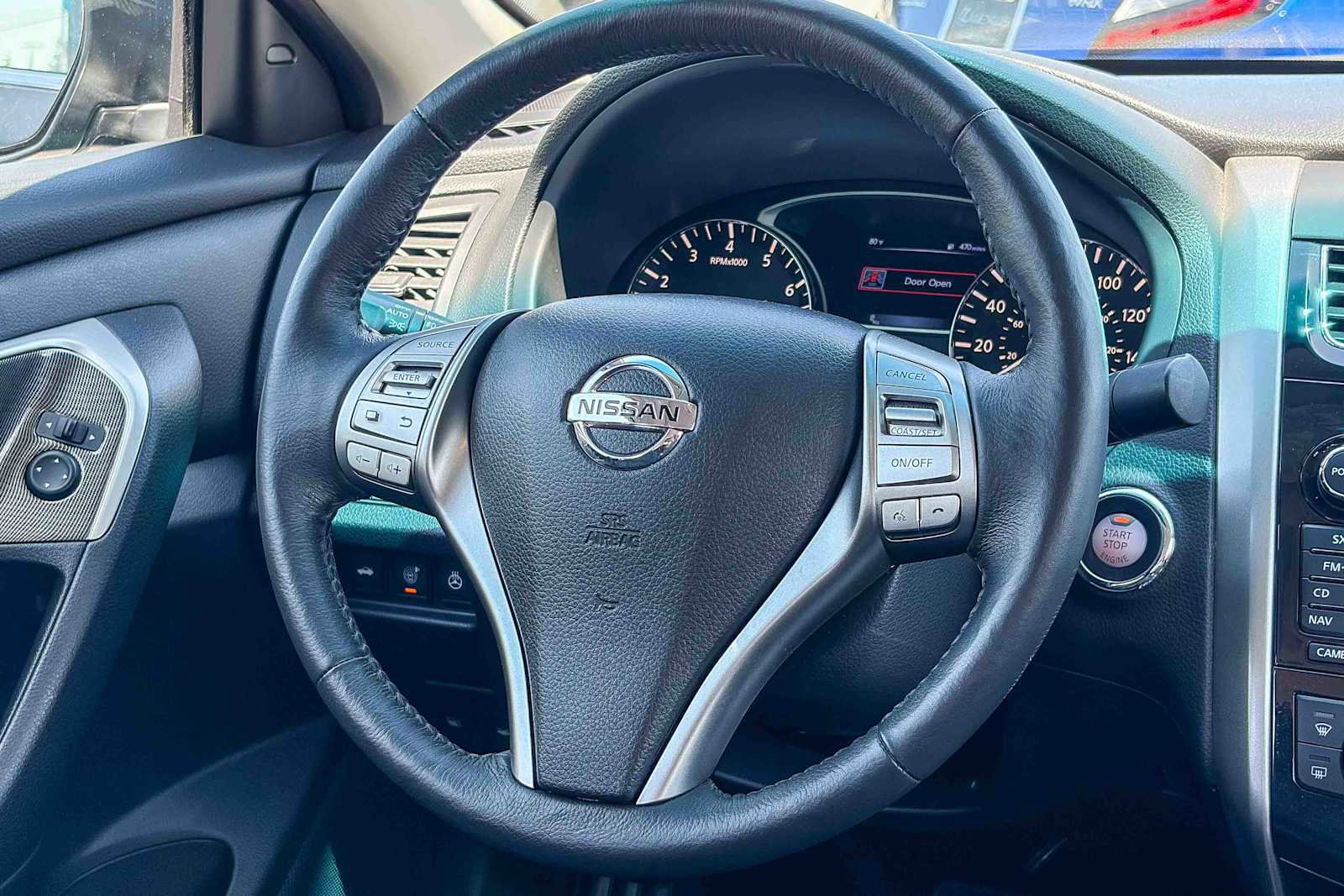 Used 2015 Nissan Altima 2.5 SL w/ Technology Package FWD image 14