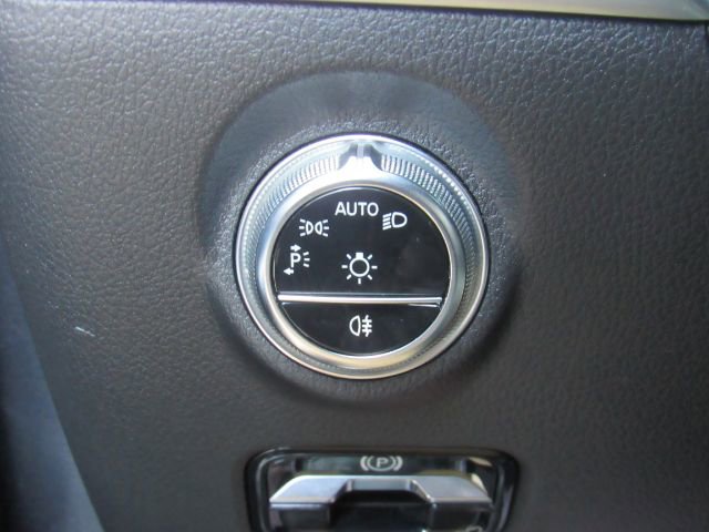 Used 2024 Mercedes-Benz C 300 Sedan image 35