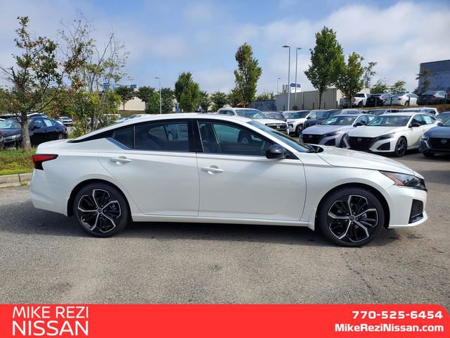 New 2025 Nissan Altima 2.5 SR w/ SR Premium Package image 2