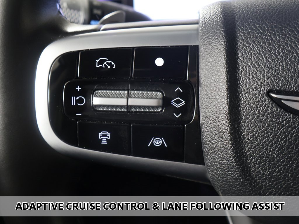 Used 2026 Genesis GV70 2.5T Select image 5