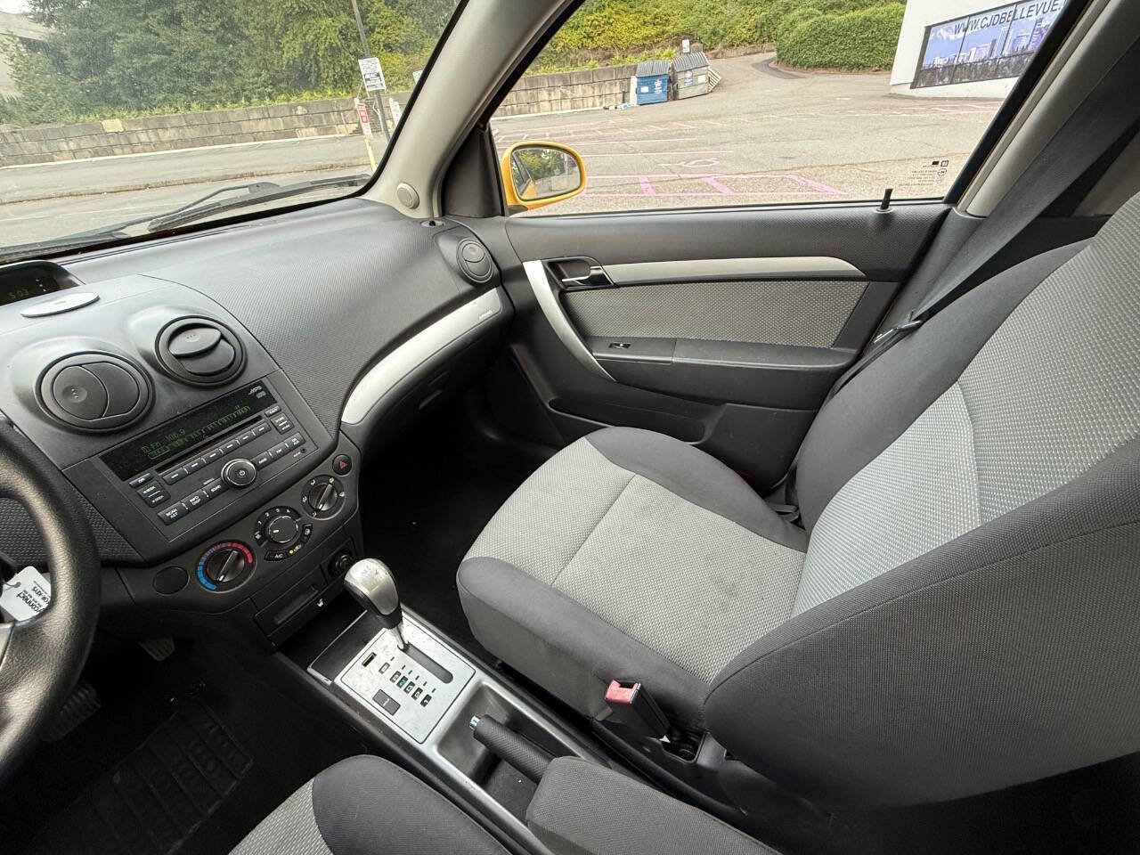 Used 2011 Chevrolet Aveo5 LT w/ Power and Convenience Package image 18